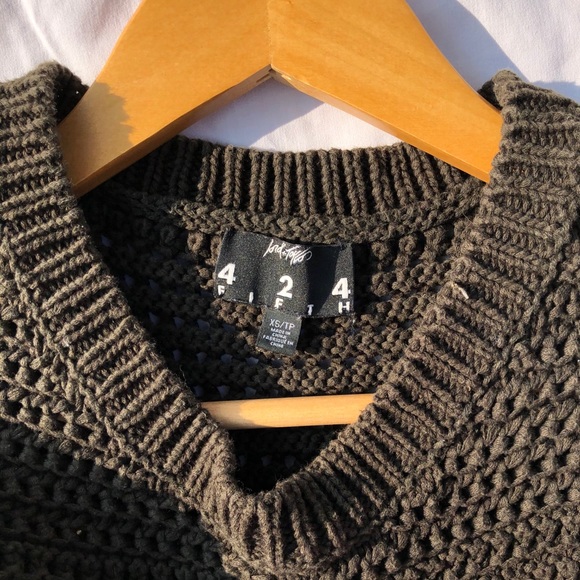 🐍Dark Green Sweater Vest🍏✨ - Picture 6 of 9